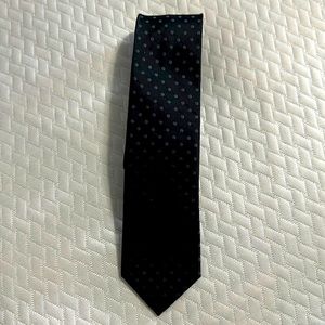 Claiborne 100% Silk Men’s Necktie